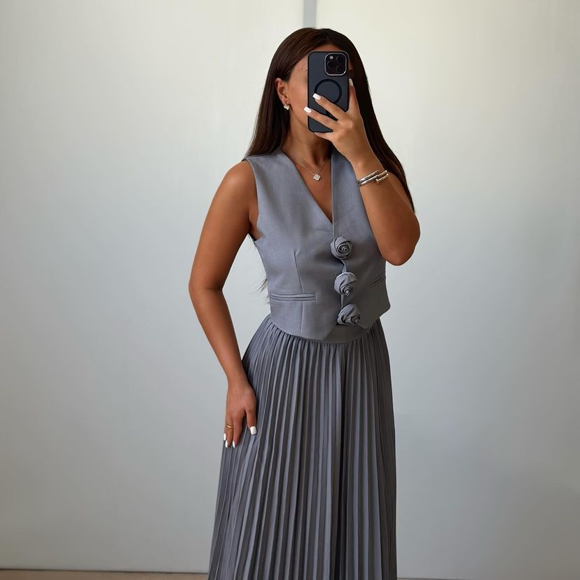 Flower pleated skirt suit