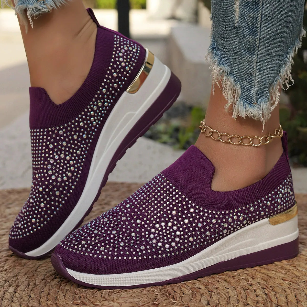 Light Luxury Shiny Slip-On Airy Casual Shoes
