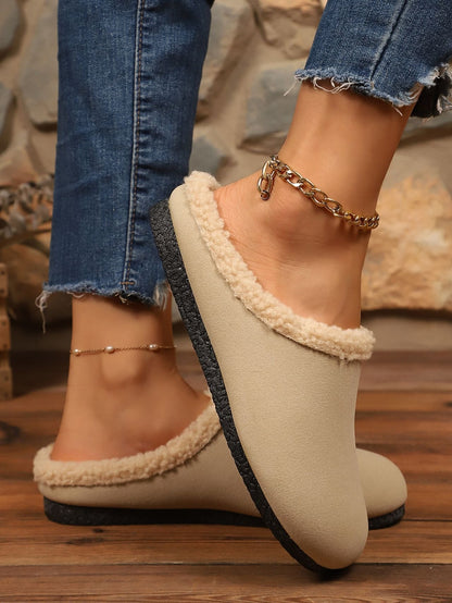 Fleece-lined closed-toe slippers
