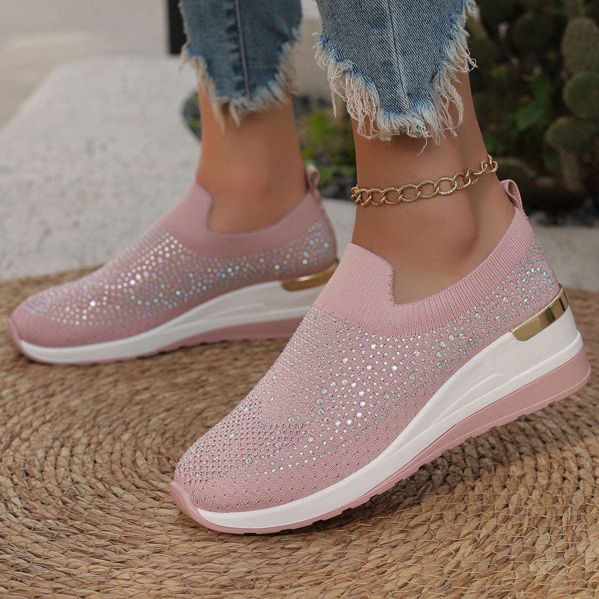 Light Luxury Shiny Slip-On Airy Casual Shoes