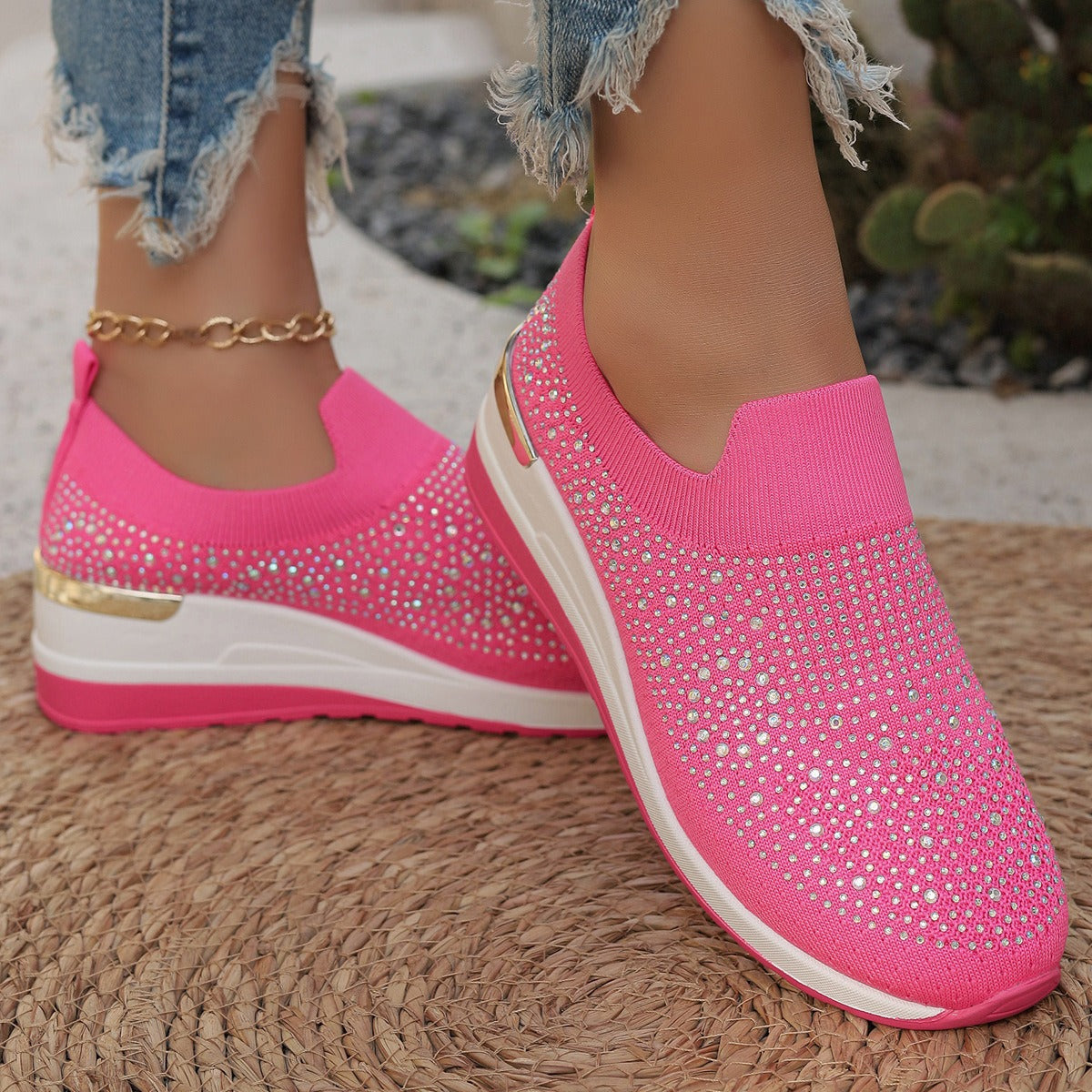 Light Luxury Shiny Slip-On Airy Casual Shoes
